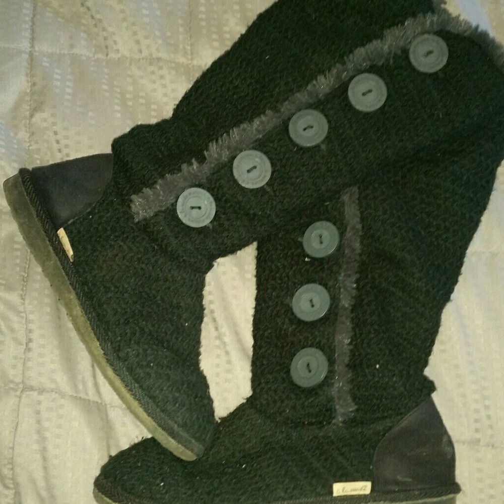 Knitted Mukluk Boots